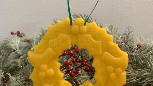 Beeswax Winter Holly Berry & Birds Wreath Plain or Painted