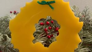 Beeswax Winter Holly Berry & Birds Wreath Plain or Painted