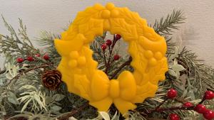 Beeswax Winter Holly Berry & Birds Wreath Plain or Painted