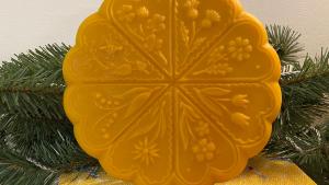 Beeswax Lovely Spring Floral Wall Hanging