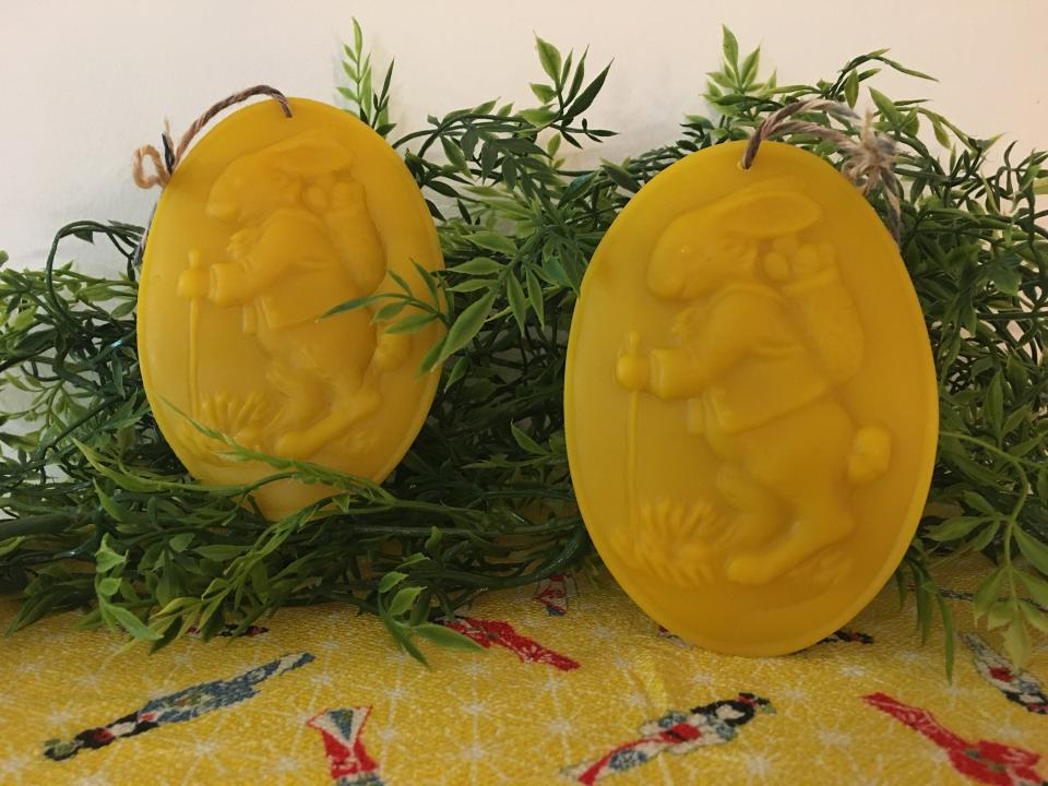 Beeswax Bunny with Egg Basket in Oval