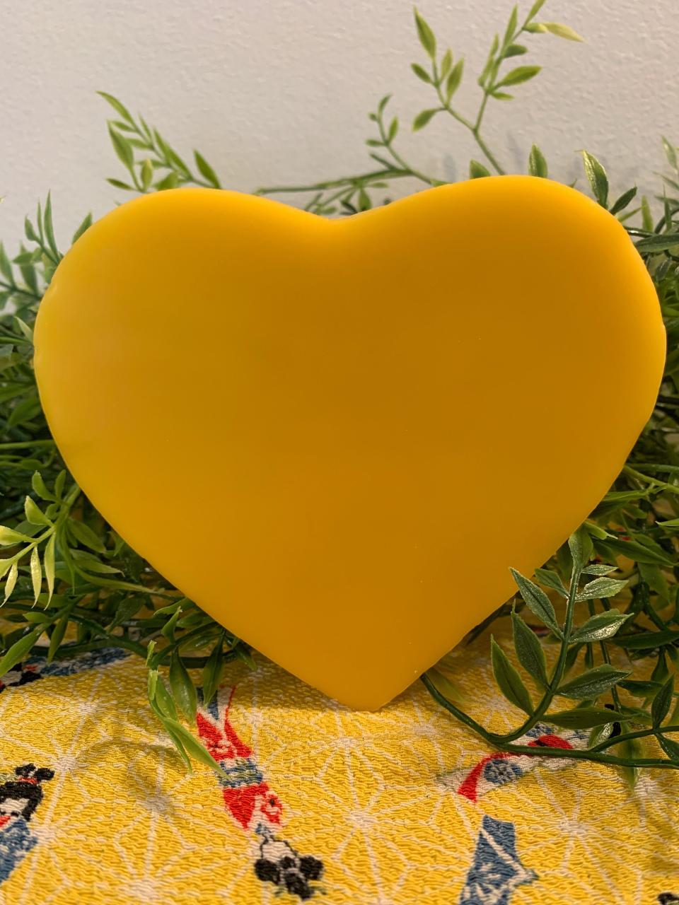 Beeswax Harvest Table Heart