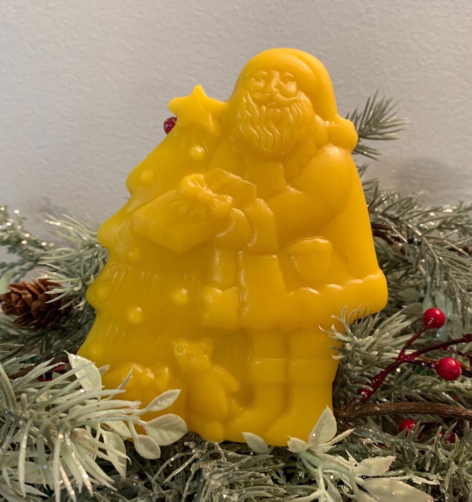 Beeswax Santa with Christmas Tree