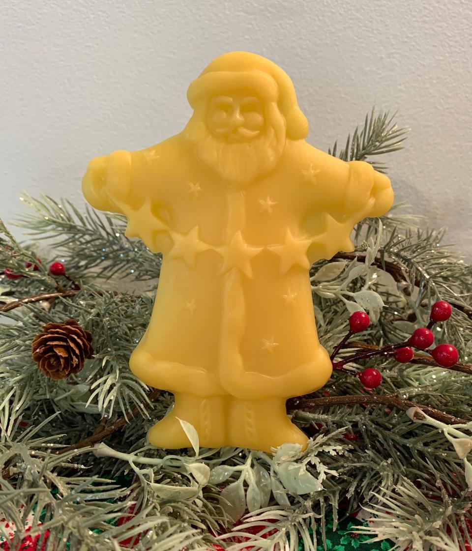 Beeswax Santa with Star Garland