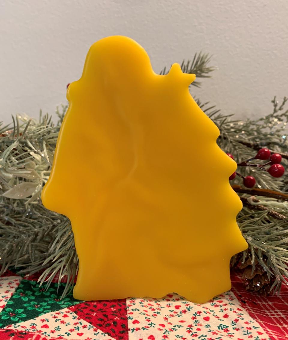 Beeswax Santa with Christmas Tree