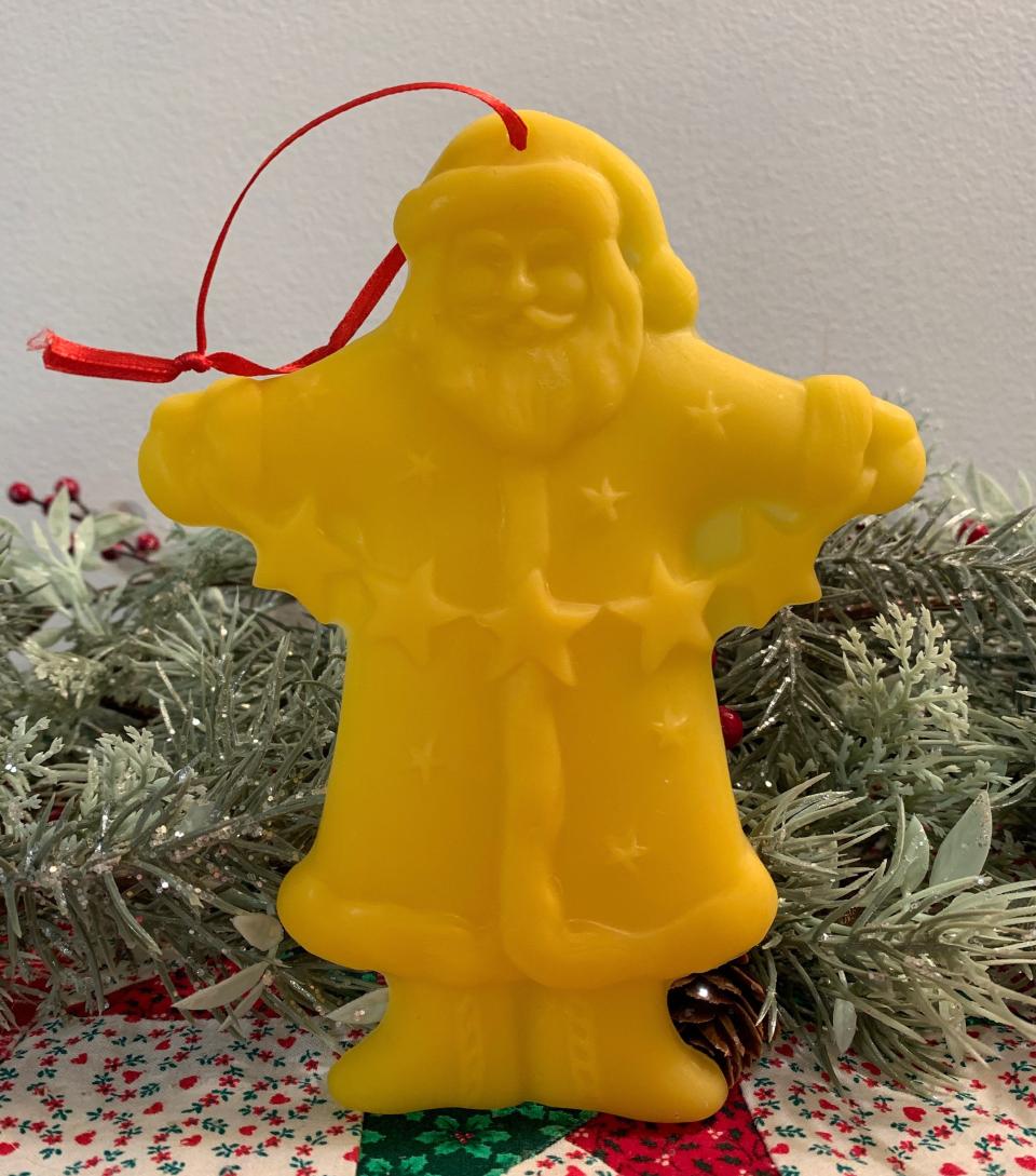 Beeswax Santa with Star Garland