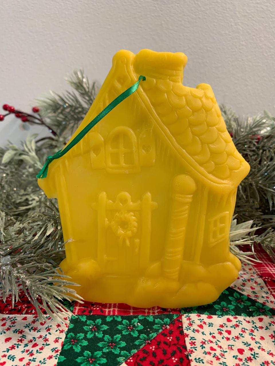 Beeswax Santa&#39;s Cottage