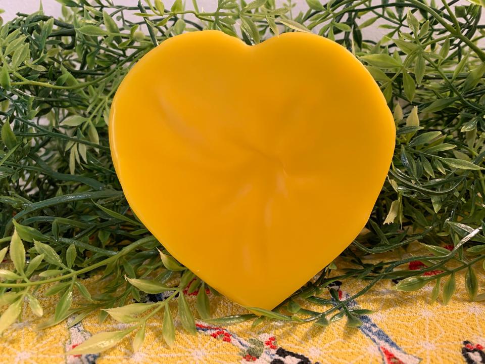 Beeswax Swan Song Heart Suncatcher