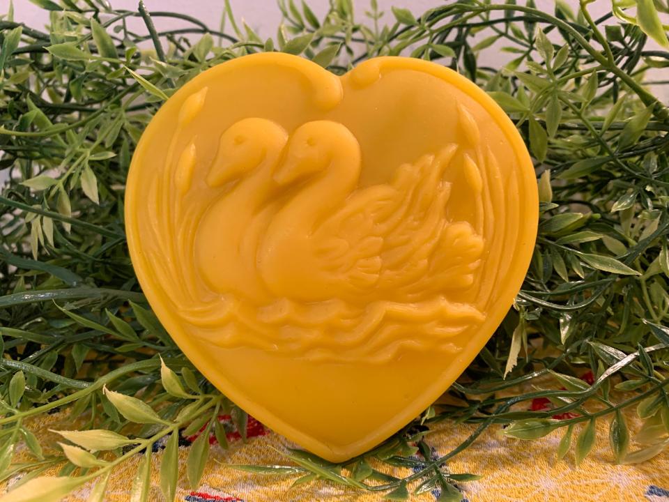 Beeswax Swan Song Heart Suncatcher