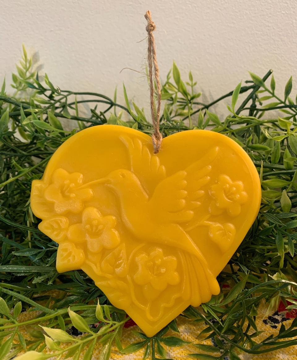 Beeswax Hummingbird in Flowers Heart