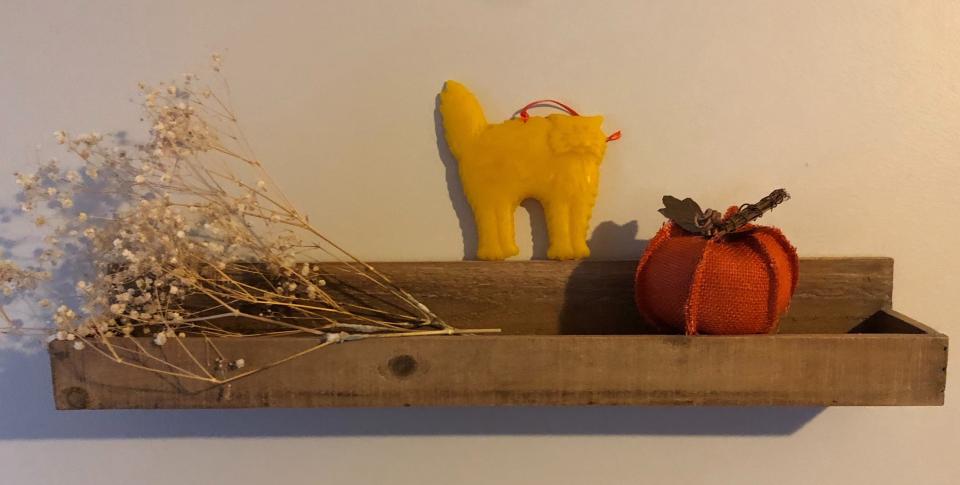 Beeswax Halloween Cat