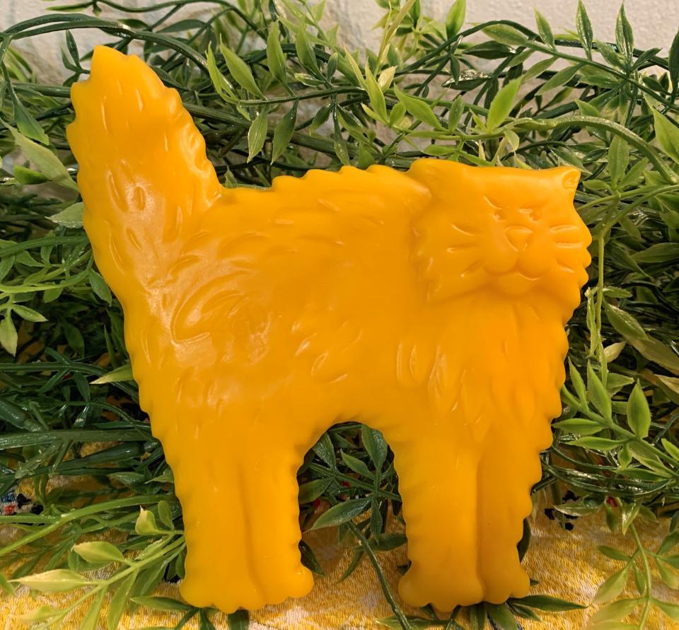 Beeswax Halloween Cat