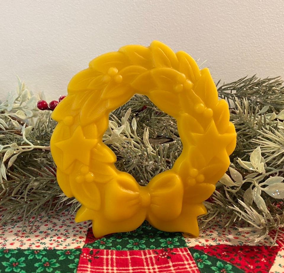 Beeswax Christmas Star Wreath Plain or Embellished