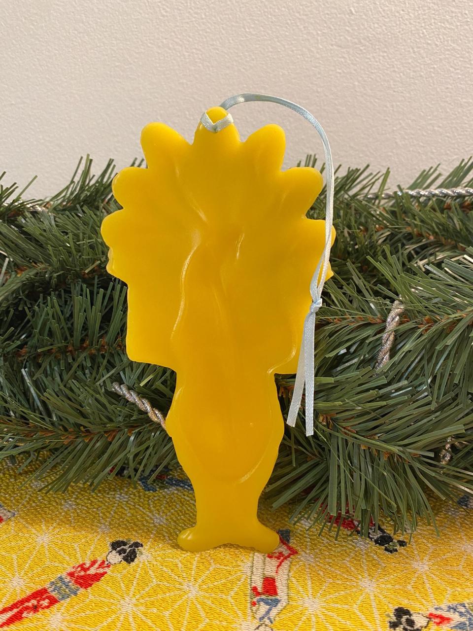 Beeswax Bunny Juggling Eggs