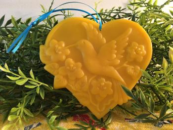 Beeswax Hummingbird in Flowers Heart